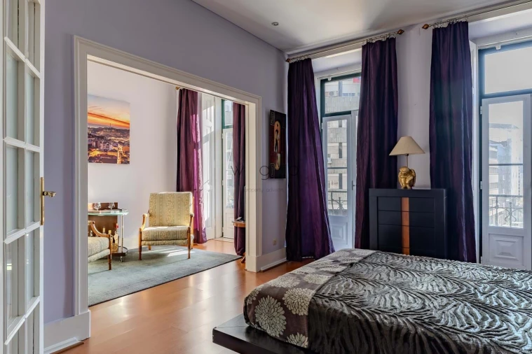 Apartamento T4 para Venda em Santo António Foto 47