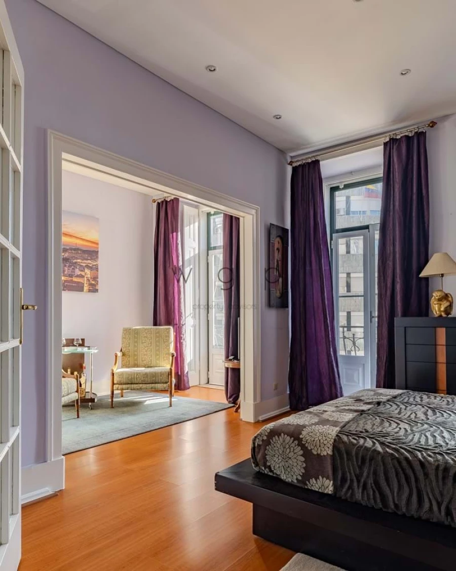 Apartamento T4 para Venda em Santo António Foto 46