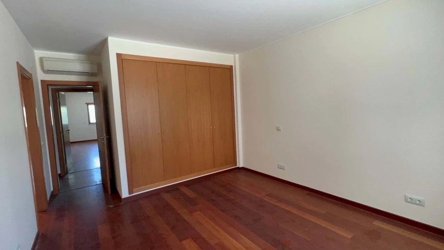 Apartamento T5 para Venda em Beja (Santiago Maior e São João Baptista) Foto 9