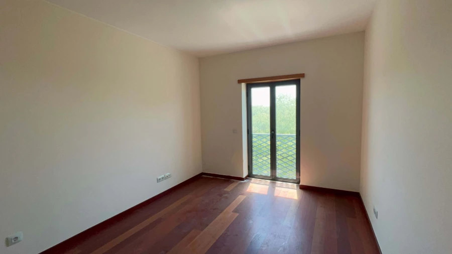 Apartamento T5 para Venda em Beja (Santiago Maior e São João Baptista) Foto 17