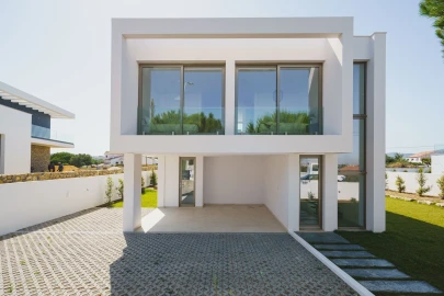 Moradia T3 para Venda em Agualva e Mira-Sintra