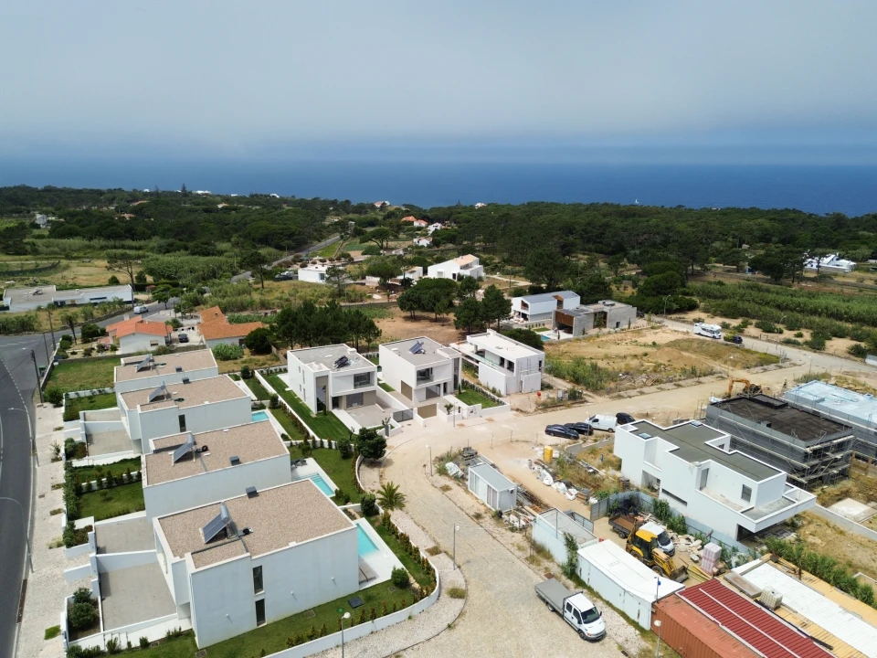 Moradia T4 para Venda em Agualva e Mira-Sintra Foto 12