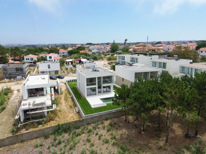 Moradia T4 para Venda em Agualva e Mira-Sintra Foto 8
