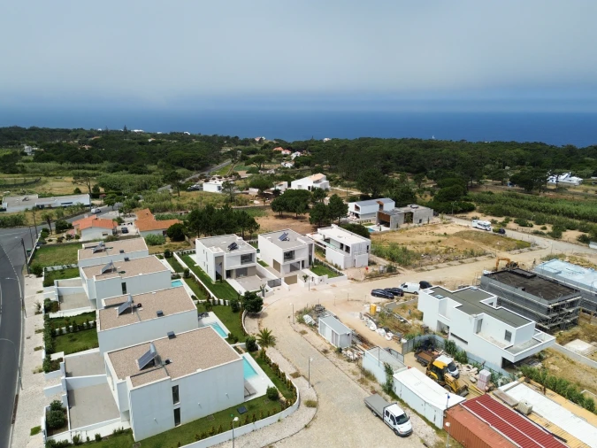 Moradia T4 para Venda em Agualva e Mira-Sintra Foto 12