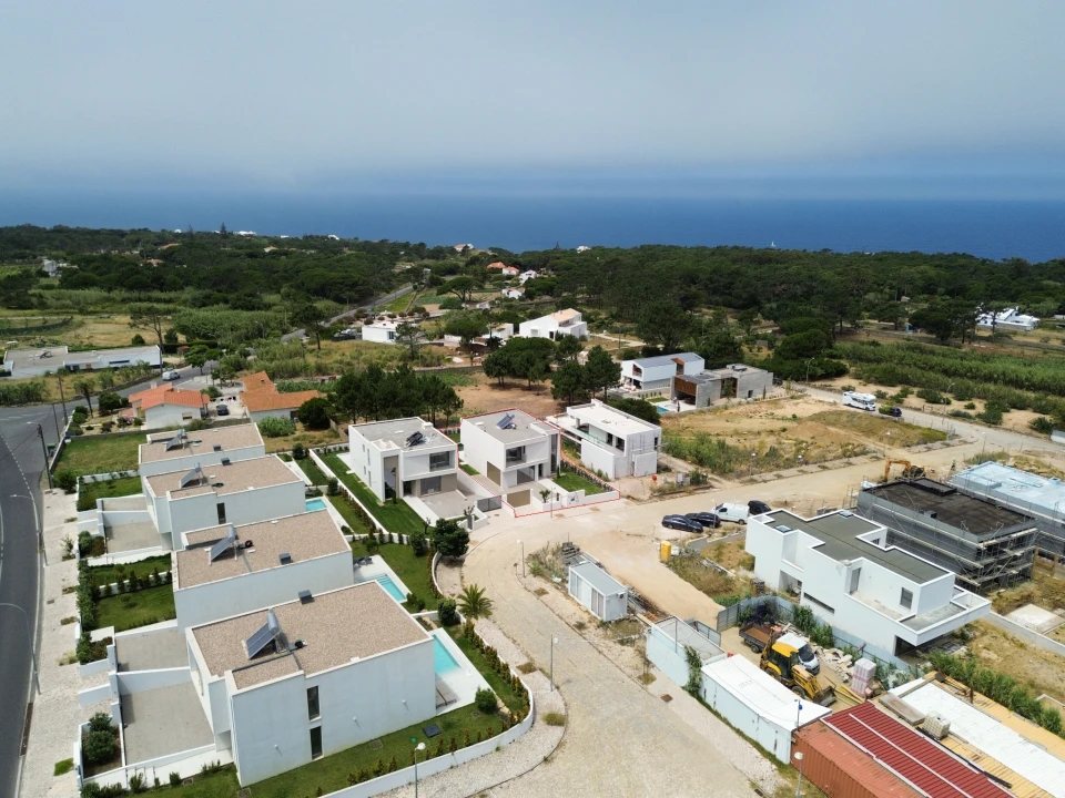 Moradia T4 para Venda em Agualva e Mira-Sintra Foto 13