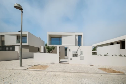 Moradia T4 para Venda em Agualva e Mira-Sintra