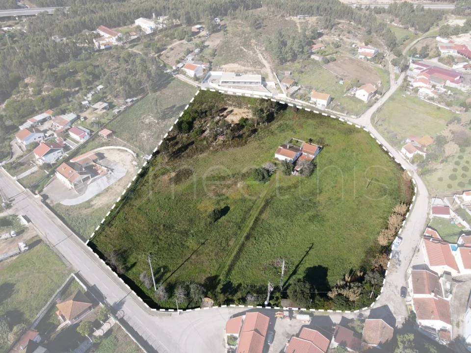 Terreno para Venda em Ramalhal Foto 1