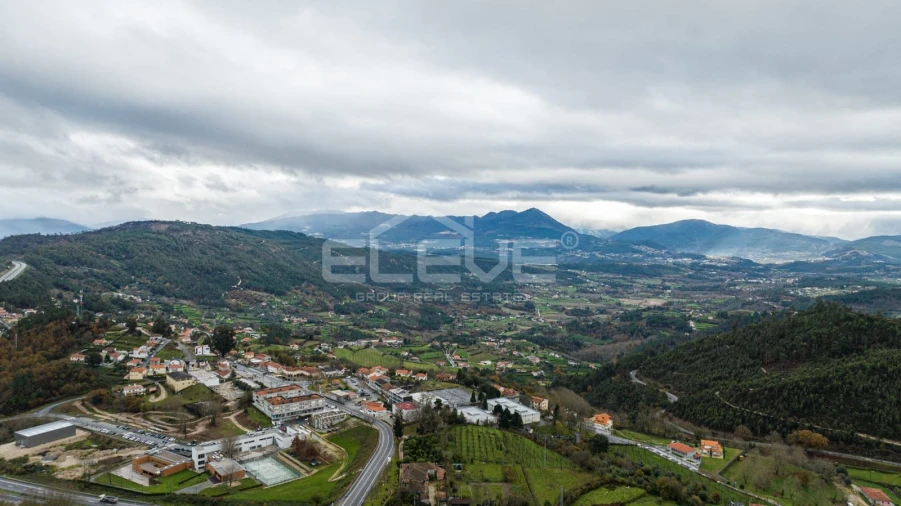 Armazém para Venda em Basto (São Clemente) Foto 8