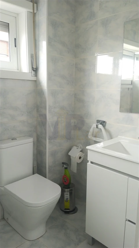 Quarto para Arrendamento em Paranhos