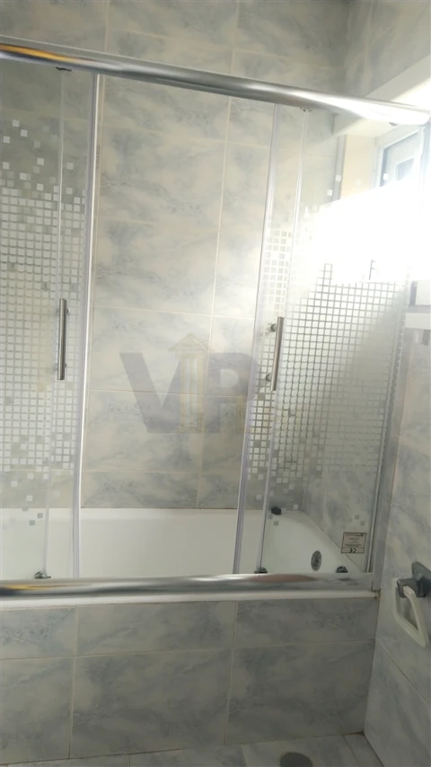 Quarto para Arrendamento em Paranhos