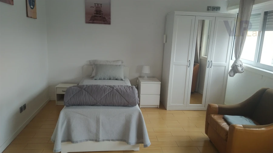 Quarto para Arrendamento em Paranhos Foto 1