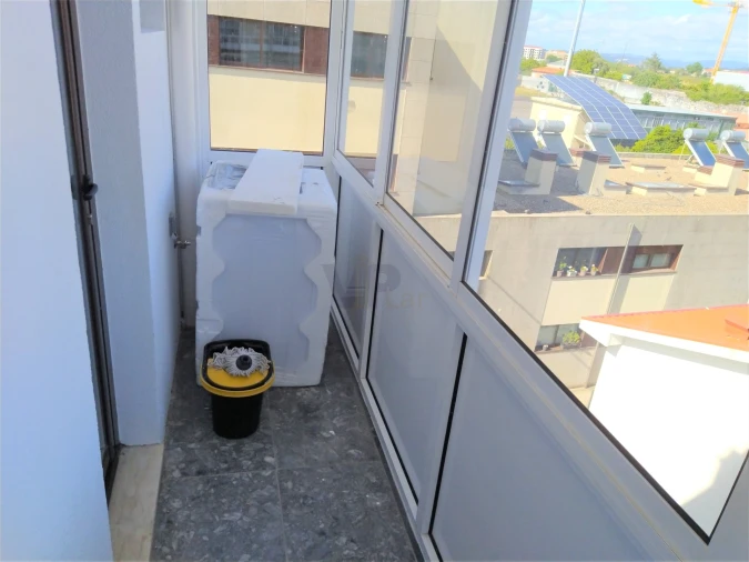 Quarto para Arrendamento em Paranhos Foto 12