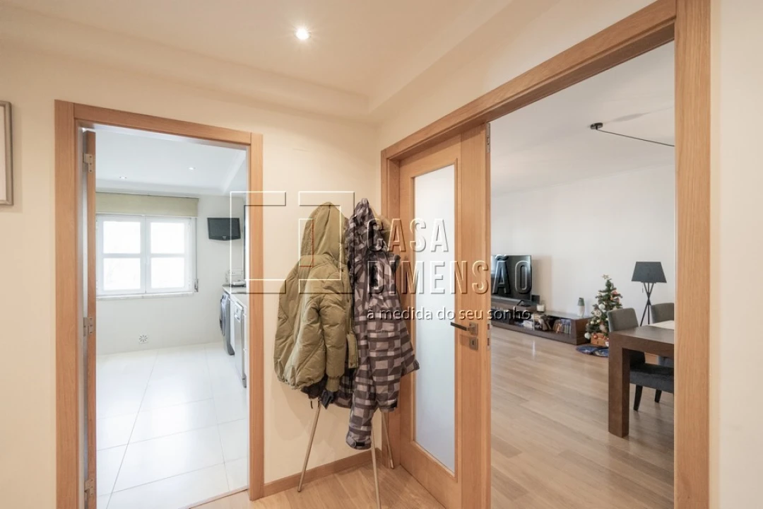 Apartamento T2 para Venda em Carnaxide e Queijas Foto 3