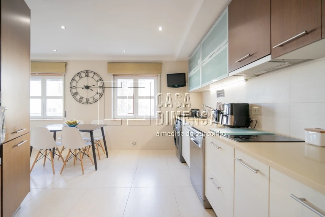 Apartamento T2 para Venda em Carnaxide e Queijas Foto 18