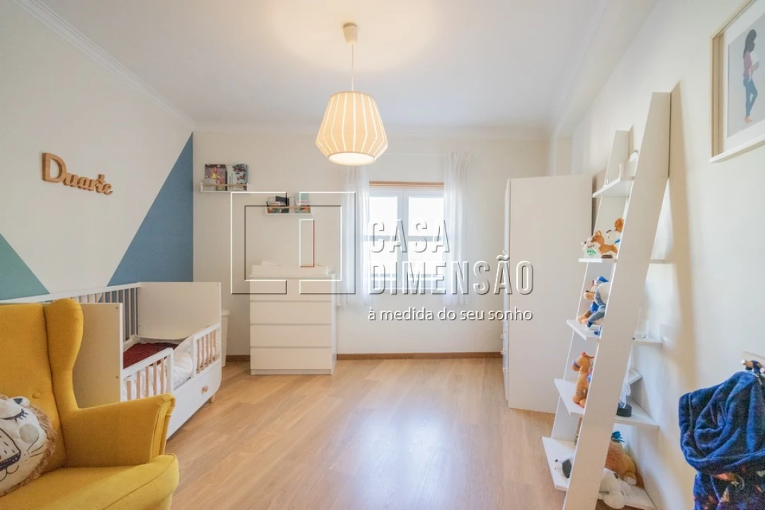 Apartamento T2 para Venda em Carnaxide e Queijas Foto 33