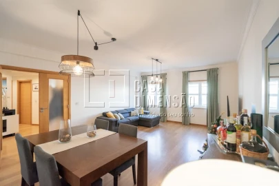 Apartamento T2 para Venda em Carnaxide e Queijas