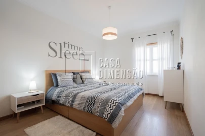 Apartamento T2 para Venda em Carnaxide e Queijas