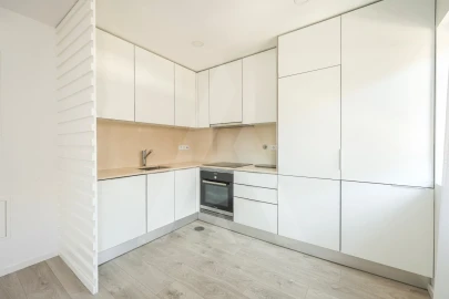 Apartamento T1 para Arrendamento em Glória e Vera Cruz