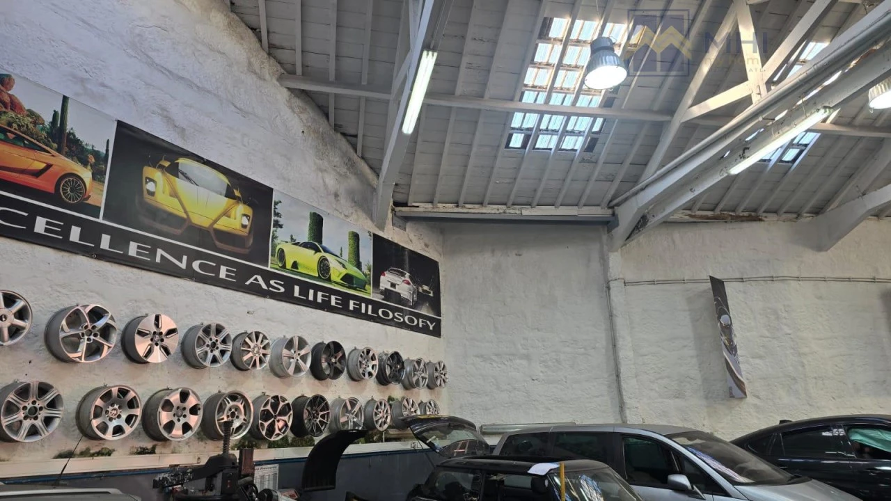 Armazém para Venda em Bonfim Foto 17