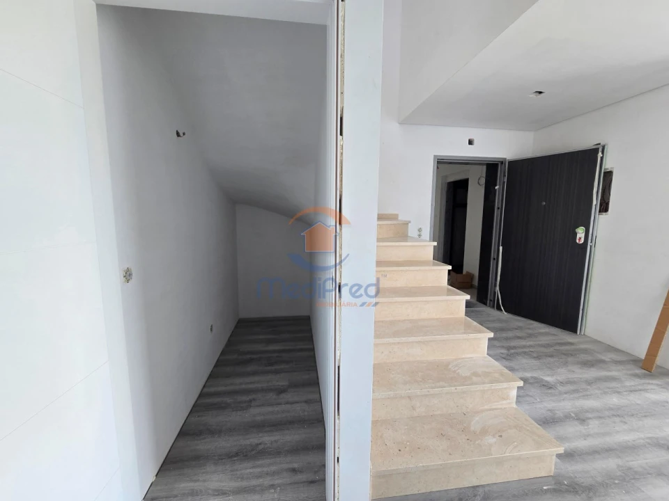 Apartamento T5 para Venda em Montijo e Afonsoeiro Foto 17