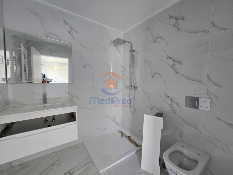Apartamento T5 para Venda em Montijo e Afonsoeiro Foto 30