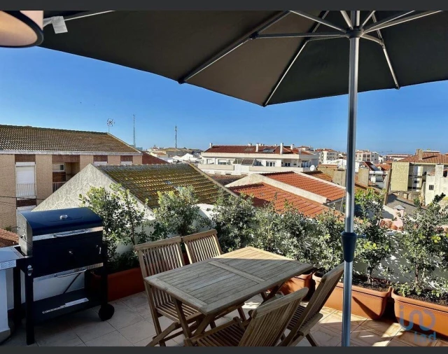 Prédio para Venda em Peniche Foto 2