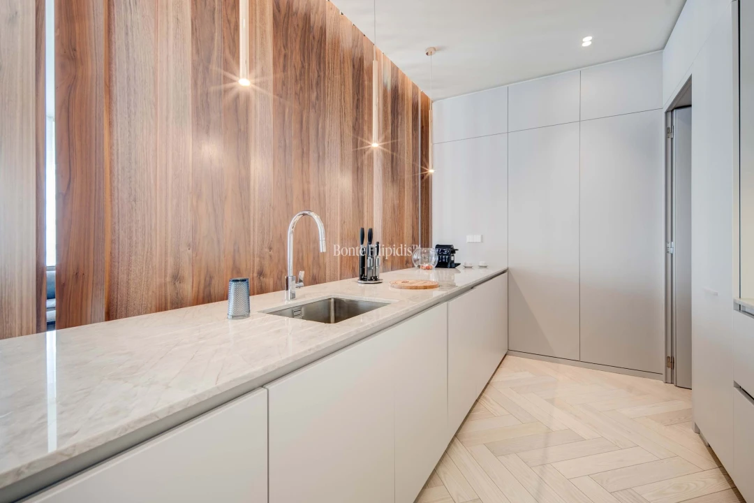 Apartamento T2 para Venda em Santo António Foto 13