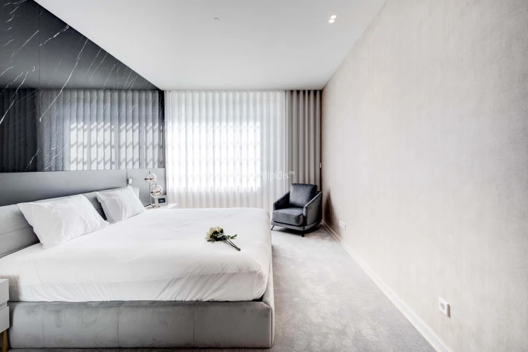 Apartamento T2 para Venda em Santo António Foto 16