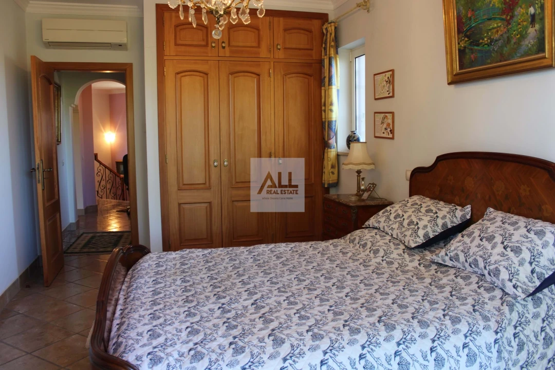 Moradia T3 para Venda em Lagos (São Sebastião e Santa Maria) Foto 65