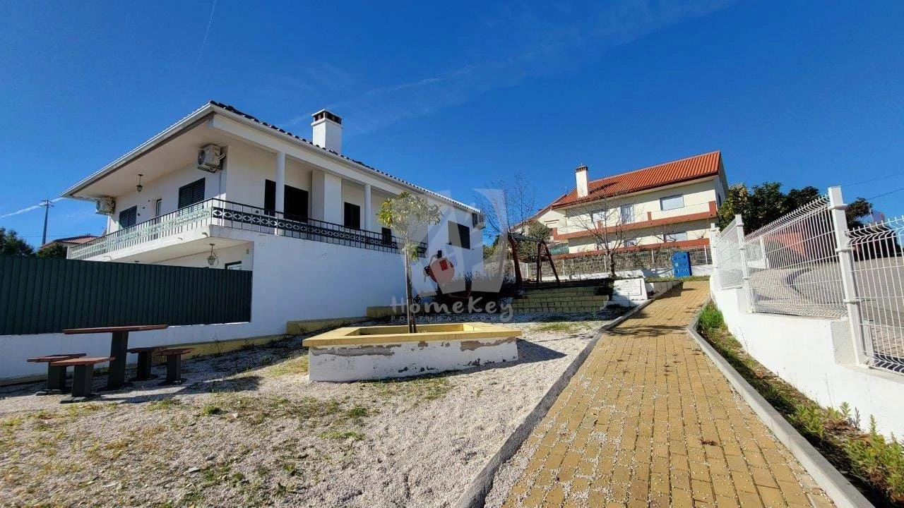 Moradia T1 para Venda em Sobreira Formosa e Alvito da Beira Foto 27