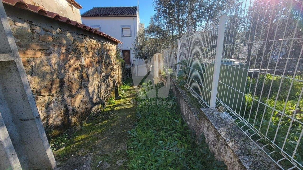 Moradia T1 para Venda em Sobreira Formosa e Alvito da Beira Foto 24
