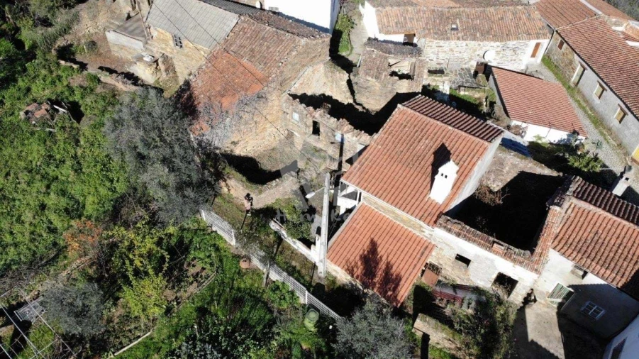 Moradia T1 para Venda em Sobreira Formosa e Alvito da Beira Foto 29