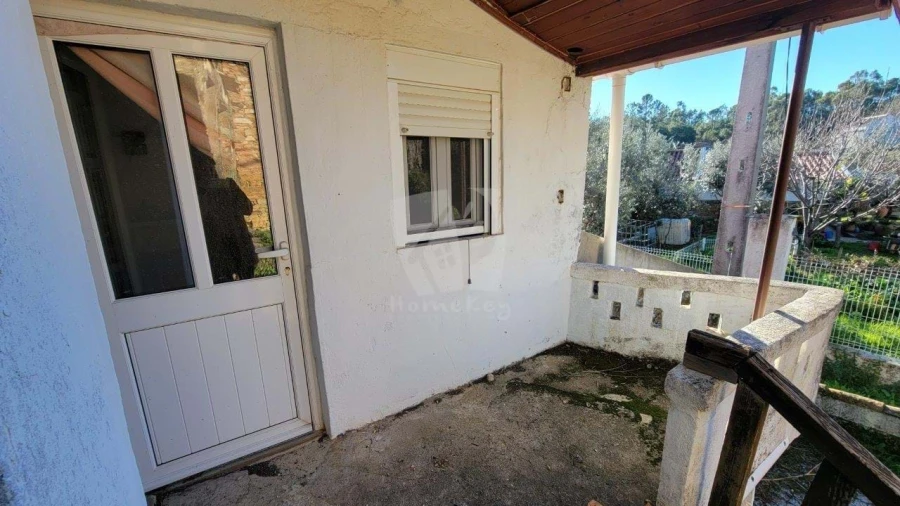 Moradia T1 para Venda em Sobreira Formosa e Alvito da Beira Foto 5