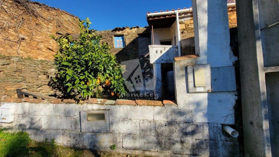 Moradia T1 para Venda em Sobreira Formosa e Alvito da Beira Foto 23