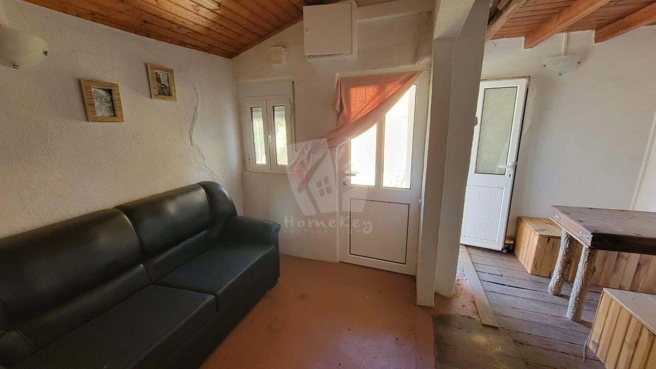 Moradia T1 para Venda em Sobreira Formosa e Alvito da Beira Foto 9