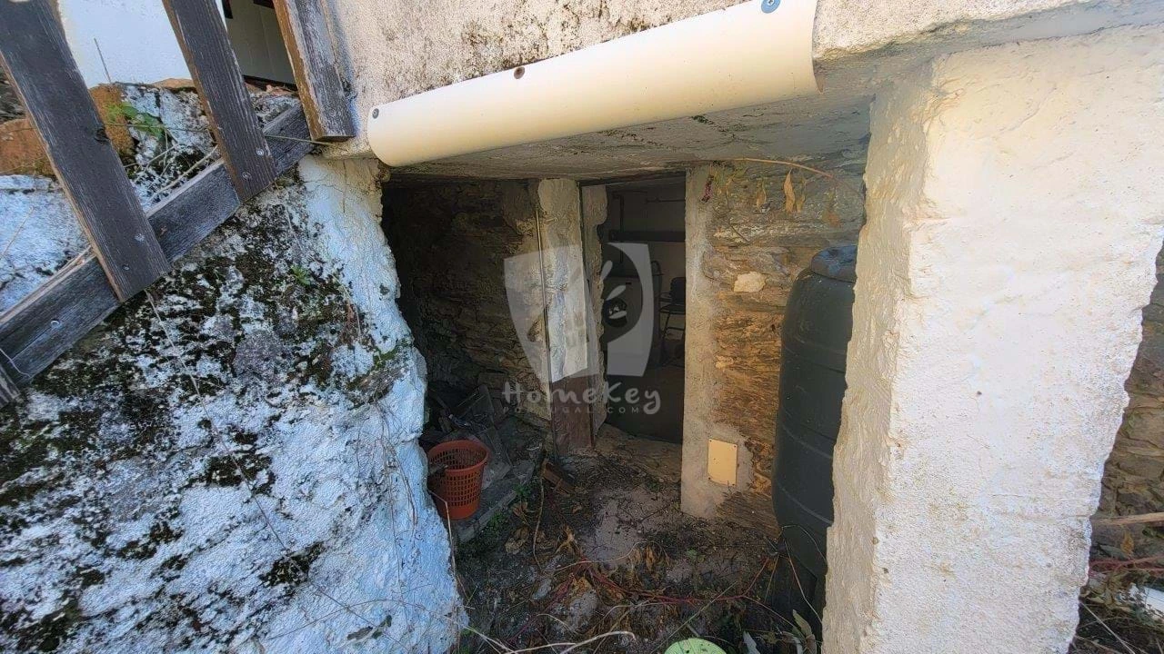 Moradia T1 para Venda em Sobreira Formosa e Alvito da Beira Foto 18