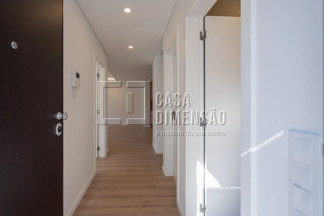 Moradia T4 para Venda em Charneca de Caparica e Sobreda Foto 2