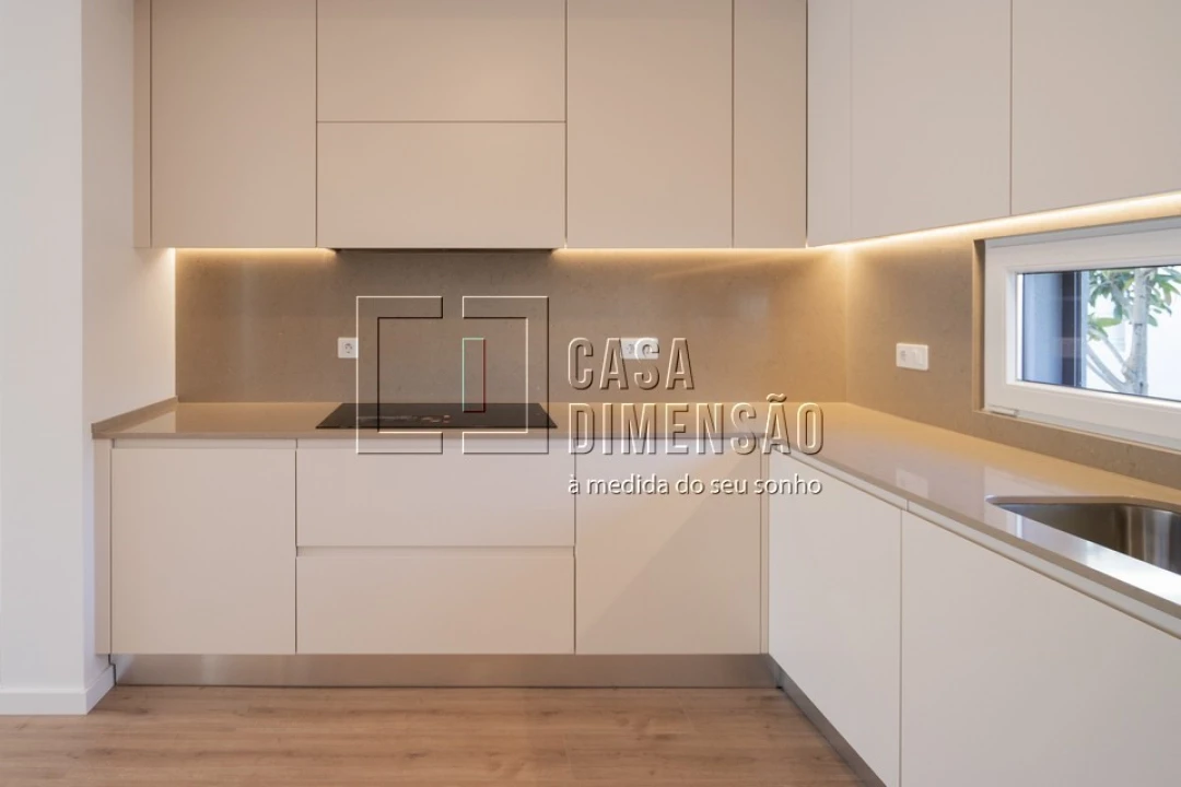 Moradia T4 para Venda em Charneca de Caparica e Sobreda Foto 21