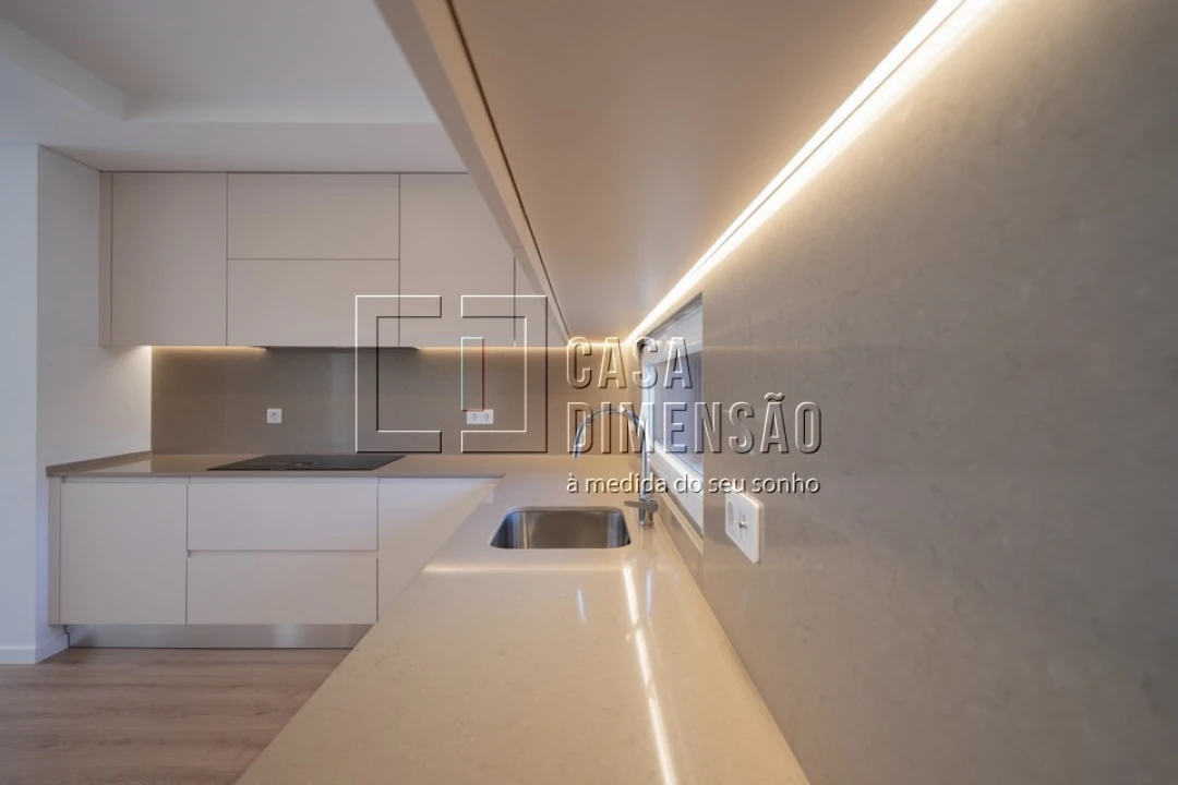 Moradia T4 para Venda em Charneca de Caparica e Sobreda Foto 23