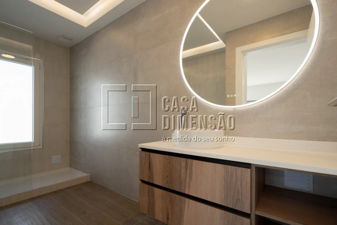 Moradia T4 para Venda em Charneca de Caparica e Sobreda Foto 42