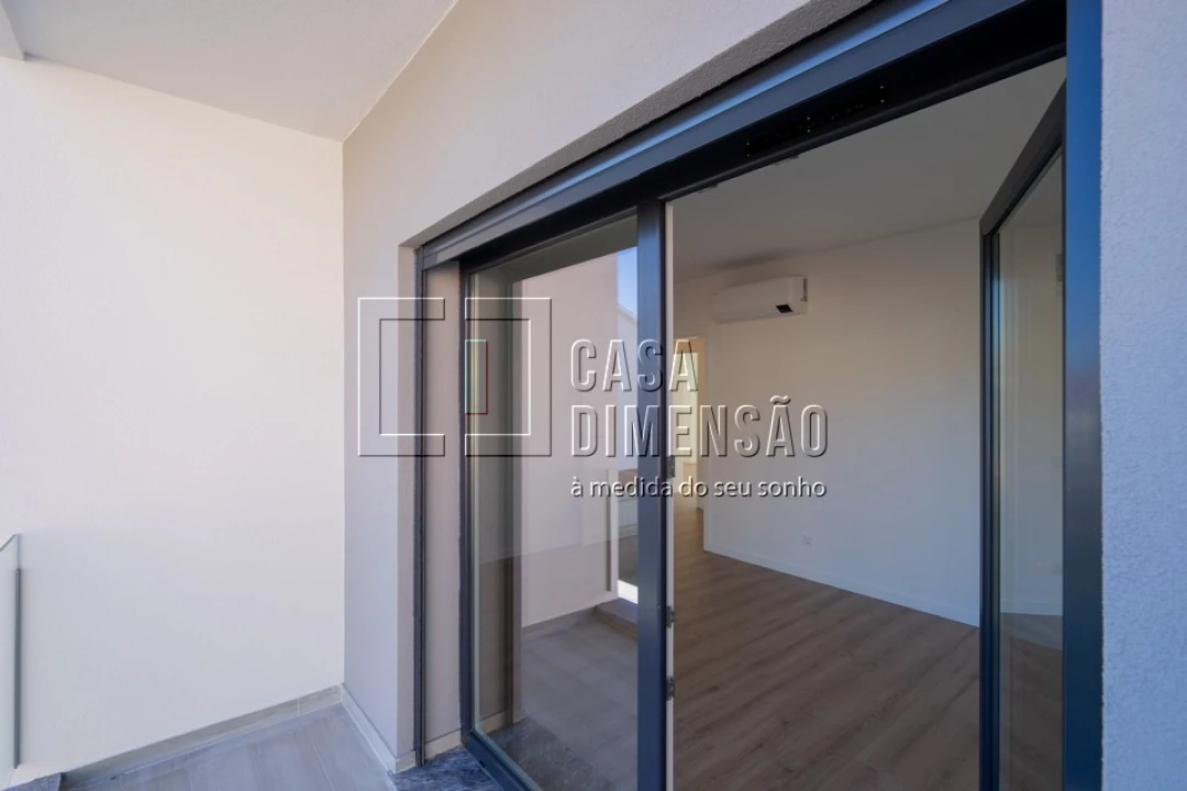 Moradia T4 para Venda em Charneca de Caparica e Sobreda Foto 52