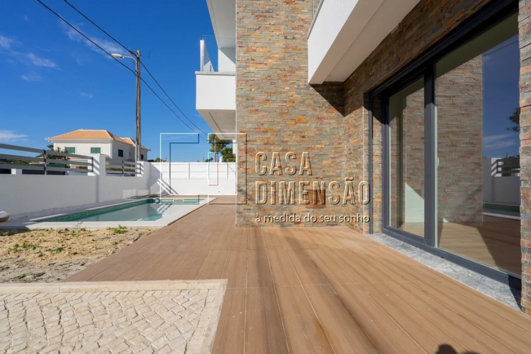 Moradia T4 para Venda em Charneca de Caparica e Sobreda Foto 71