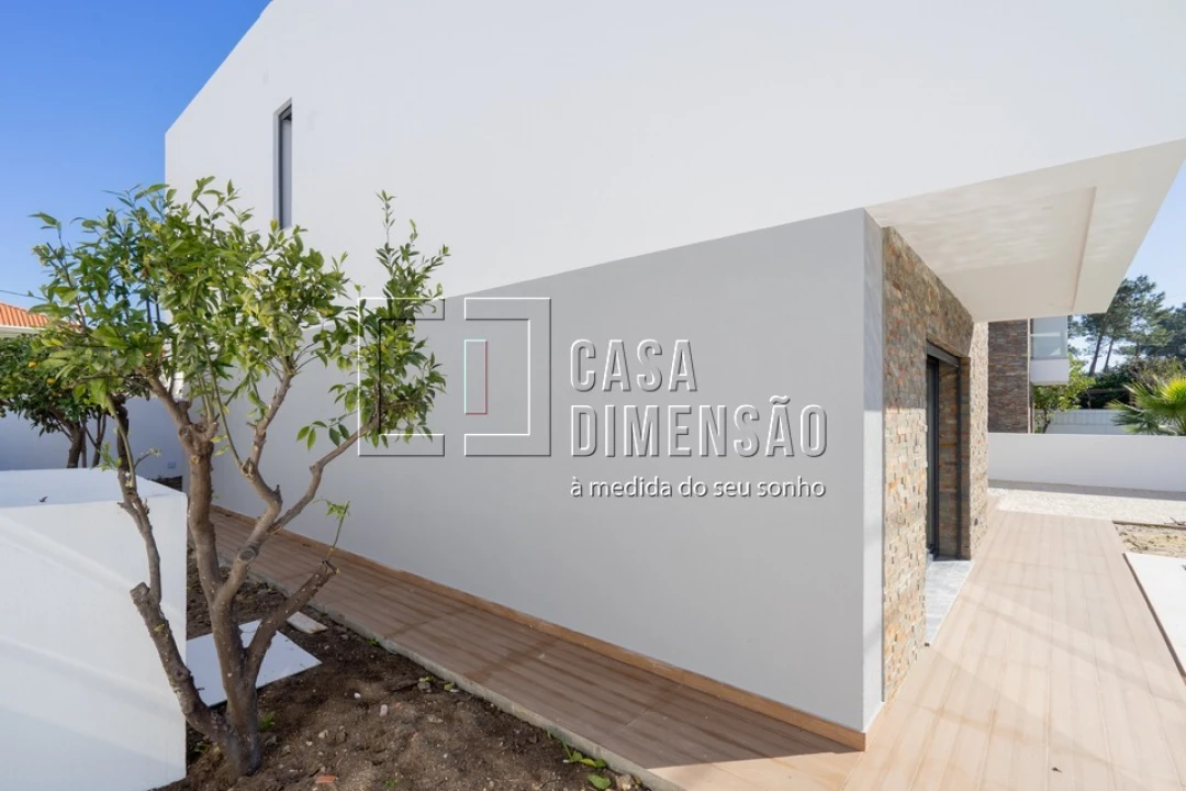 Moradia T4 para Venda em Charneca de Caparica e Sobreda Foto 83