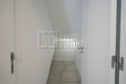 Moradia T4 para Venda em Charneca de Caparica e Sobreda