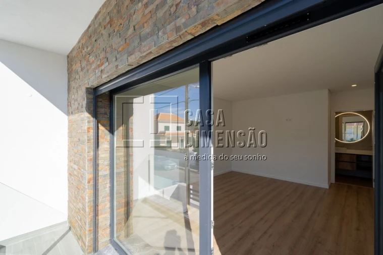 Moradia T4 para Venda em Charneca de Caparica e Sobreda Foto 48