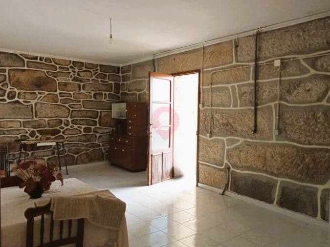 Moradia T3 para Venda em Ceivães e Badim Foto 10
