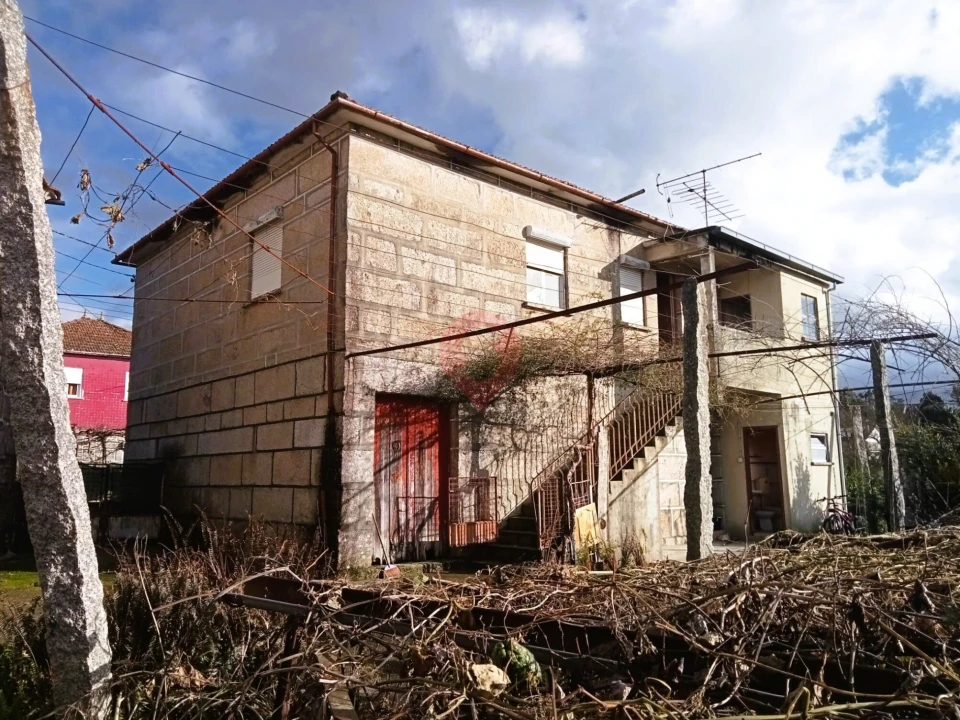 Moradia T3 para Venda em Ceivães e Badim Foto 1