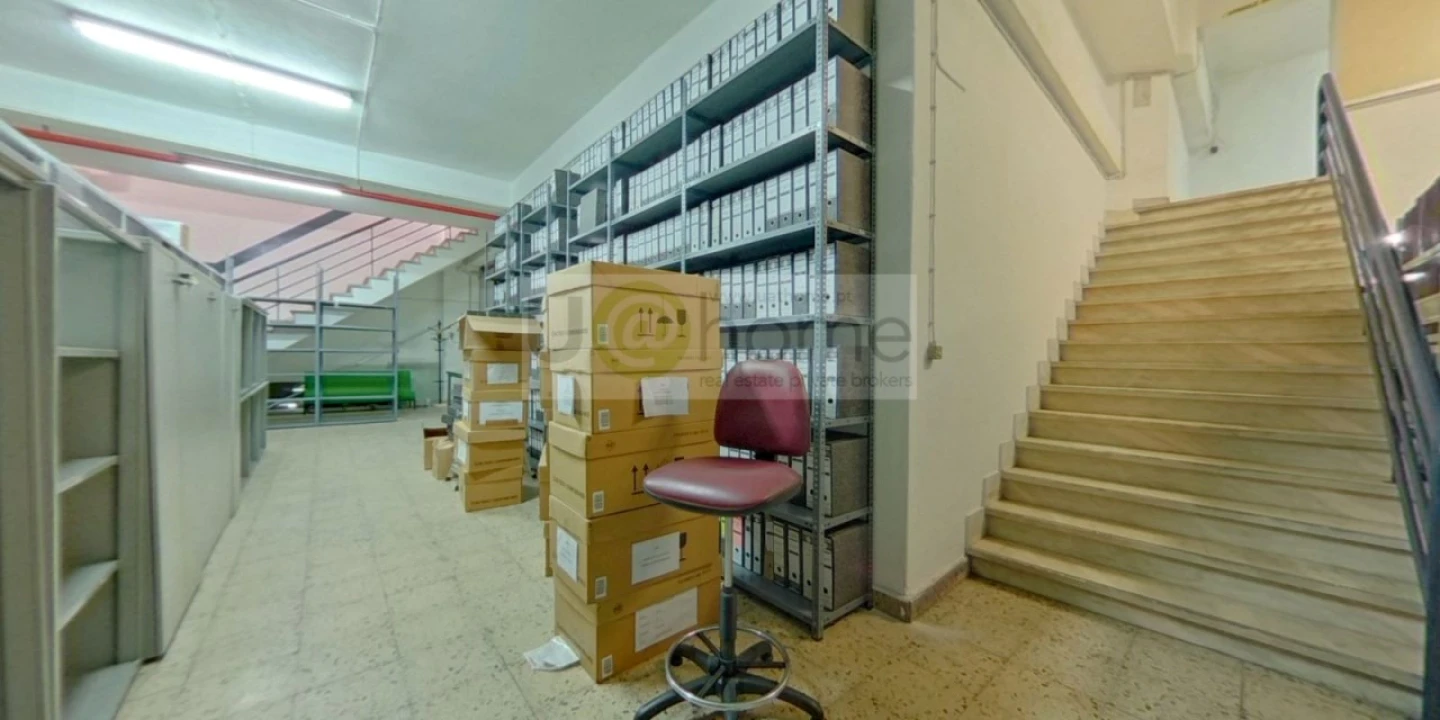 Loja para Arrendamento em Lumiar Foto 1