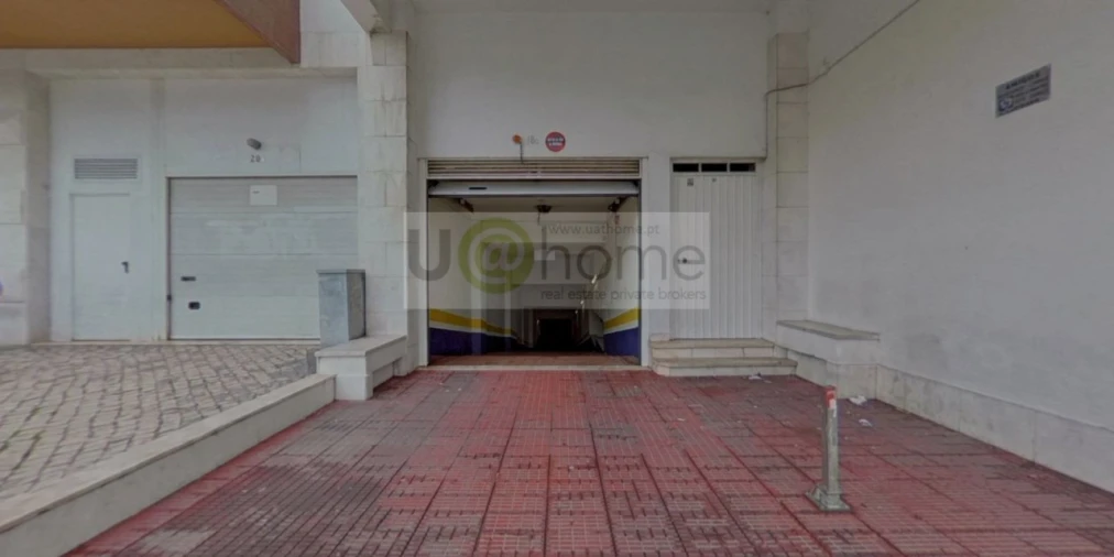 Loja para Arrendamento em Lumiar Foto 8