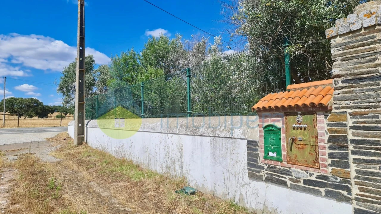 Quinta T18 para Venda em Redondo Foto 2